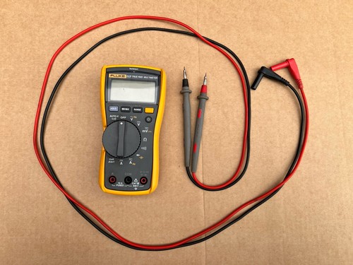Fluke 117 true rms digital - 117,