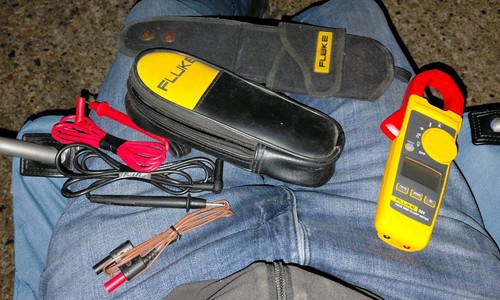 Fluke 324 true - clamp, meter