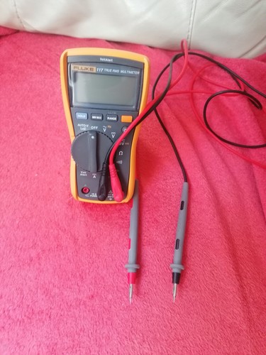 Fluke 117 electrician true - fluke,