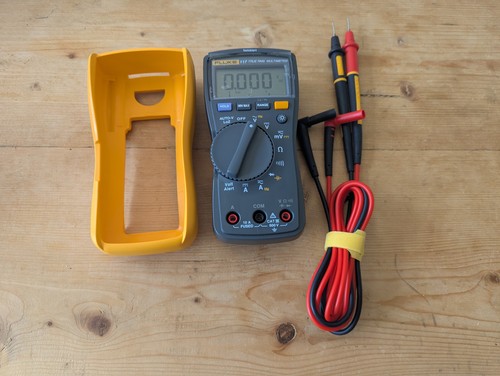 Fluke 117 true rms - true, digital