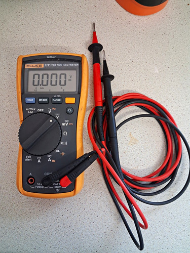 Fluke 117 true - 117,